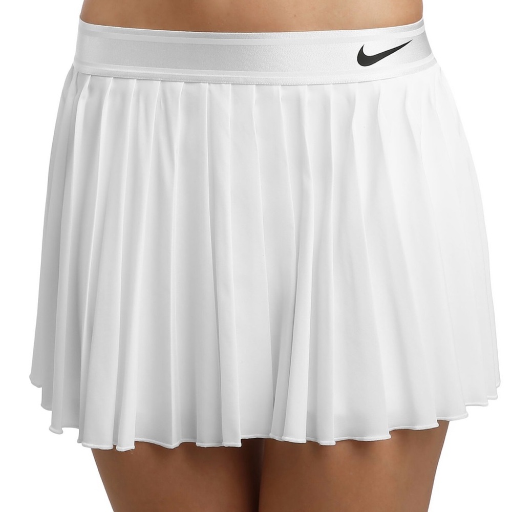 NWOT NIKE Court Victory Skirt